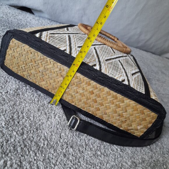 Handmade Rattan Bag (detachable straps) - Picture 4 of 6